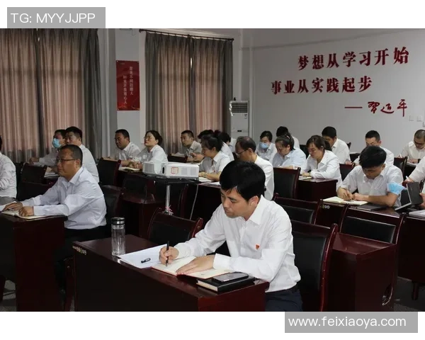 传奇足球巨星崛起之路 从天赋到努力铸就辉煌的传奇人生