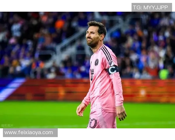 足球传奇人物纵横史：从贝利到梅西的伟大征程与足坛风云