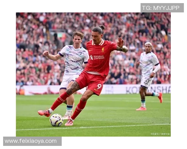 足球场上的英雄时刻：那些最帅气绝杀瞬间的传奇球星